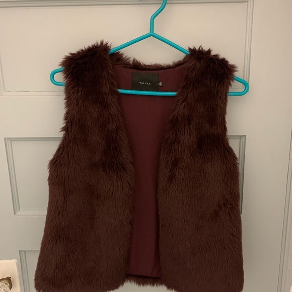 Talula Maroon Faux Fur Vest sz XS - Picture 5 of 5